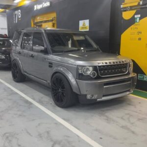 SUPERCHARGED LAND ROVER DISCOVERY 3 4.2 GREY WITH BLACK LEATHER