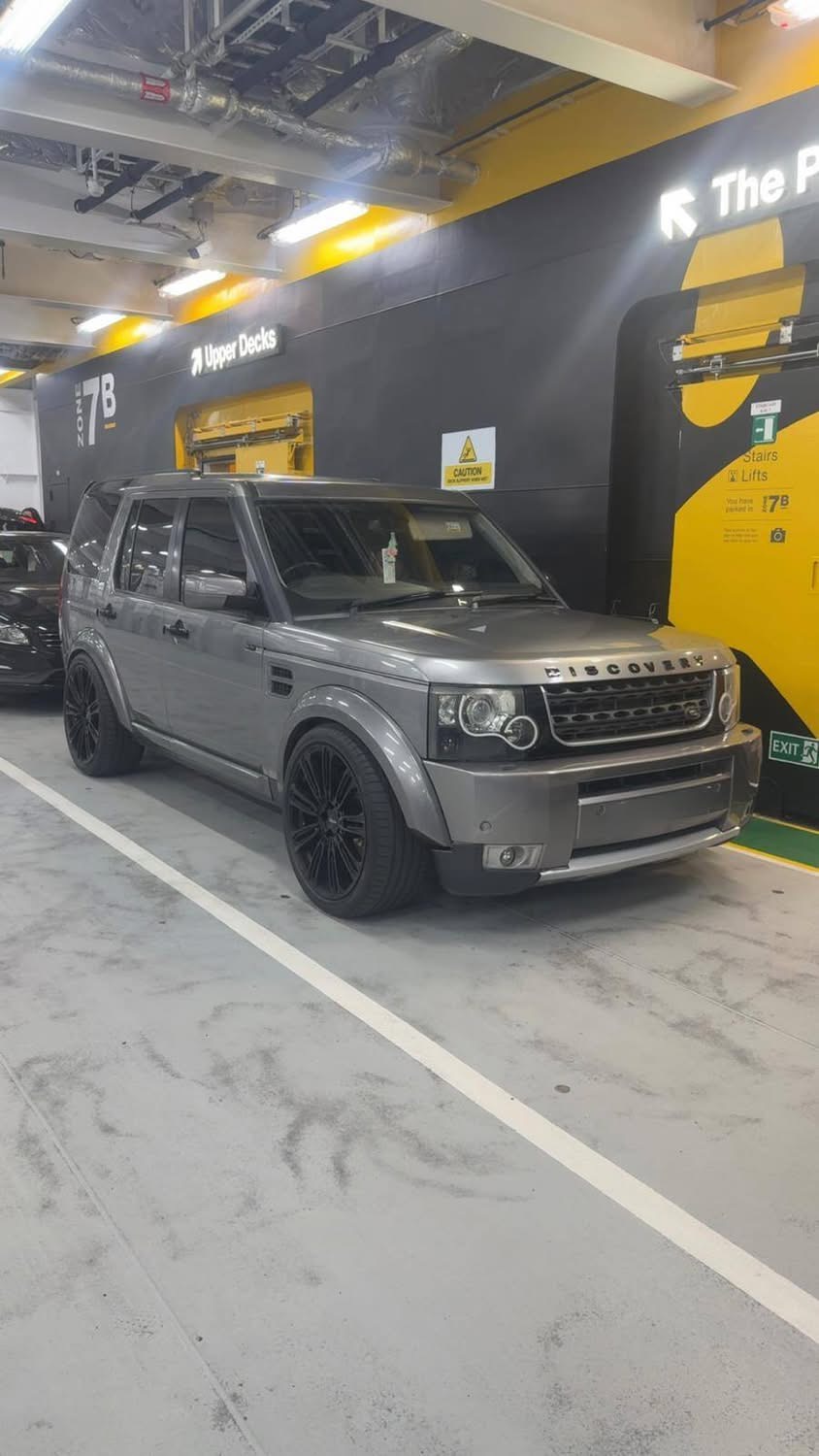 SUPERCHARGED LAND ROVER DISCOVERY 3 4.2 GREY WITH BLACK LEATHER